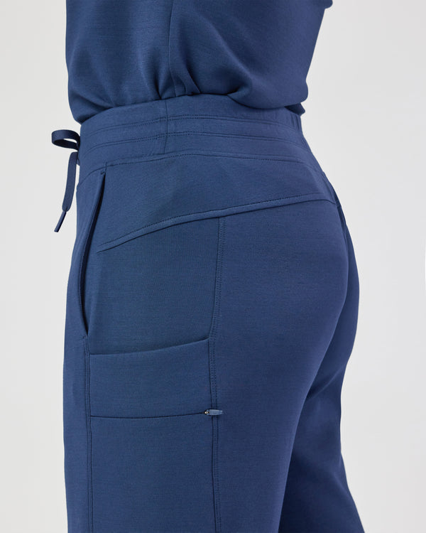 Kelly Straight Leg Pant